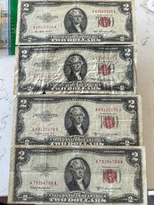 lot 23 image: 1953 Red Seal $2 Dollar Notes