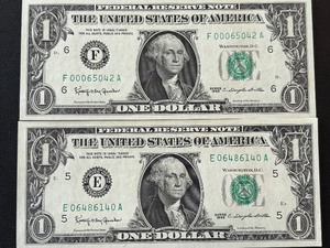lot 83 image: 1963 Green Seal $1 Dollar Federal Reserve Notes Uncirculated