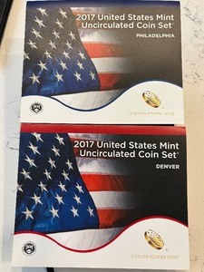 lot 116 image: 2017 P & D Mint Set