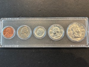 lot 126 image: 1963 Mint Set
