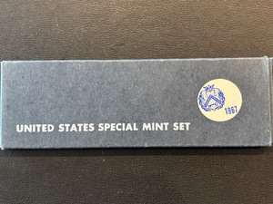 lot 129 image: 1967 Special Mint Set 40% Silver Kennedy