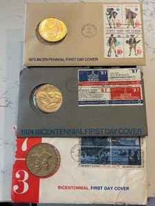 lot 135 image: Bicentennial Medallions
