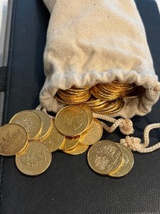lot 150 image: Gold Plated Quarters 222 Total