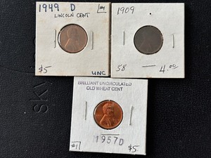 lot 194 image: Lincoln Wheat Cents