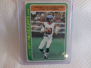 lot 24 image: 1978 Topps Fran Tarkenton Card...