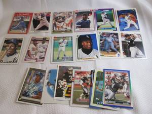 lot 27 image: Assorted Bo Jackson Cards...