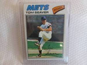 lot 35 image: 1977 Topps Tom Seaver Card...