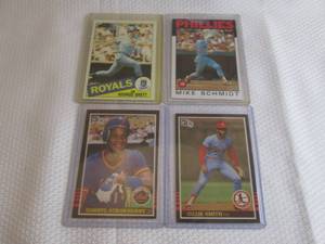 lot 71 image: 1985 & 86 Baseball Cards...