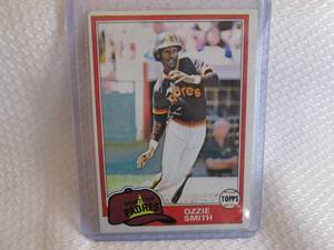 lot 122 image: 1981 Topps Ozzie Smith Card...