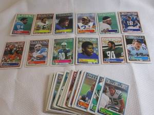 lot 138 image: 1983 Topps Football Cards ...