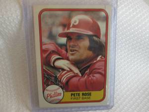 lot 139 image: 1981 Fleer Pete Rose Card...