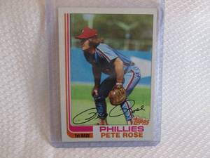 lot 143 image: 1982 Topps Pete Rose Card...