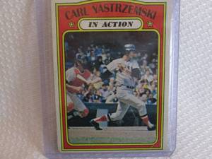 lot 153 image: 1972 Topps Carl Yastrzemski In Acti...