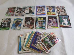 lot 180 image: Assorted Baseball Star Cards...
