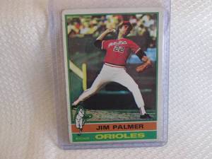lot 230 image: 1976 Topps Jim Palmer Card...
