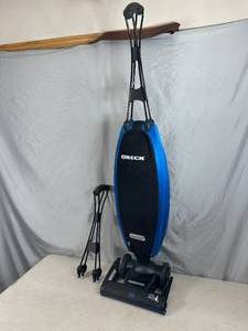 lot 14 image: Oreck Magnesium Upright Vacuum - See Notes