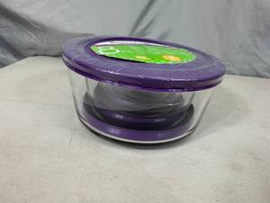 lot 51 image: New 8 PC Glass Food Storage Set