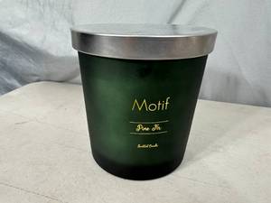 lot 67 image: New Large Motif Pine Fir Scented 3-Wick Candle