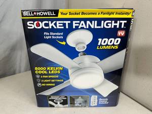 lot 74 image: New Socket Fan Light with Remote