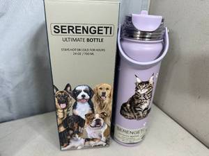 lot 98 image: New Serengeti Vacuum Insulated Stainless Steel Water Bottle - Maine Coon Cat