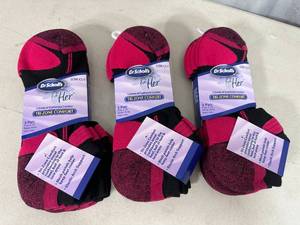 lot 232 image: 9 New Pair of Dr Scholls For Her Socks