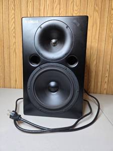lot 10 image: Yamaha MSP10 Studio Monitor Speaker