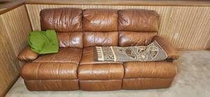 lot 49 image: Brown Leather 3-Seat Reclining Sofa, 81 Inch Wide