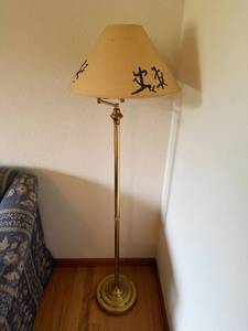 lot 113 image: Vintage Brass Floor Lamp with Decorative Shade, 57 Inches Tall