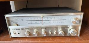 lot 121 image: Harman Kardon hk 560 Vintage Stereo DC Amplifier Receiver