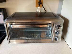 lot 147 image: Toastmaster Stainless Steel Countertop Toaster Oven