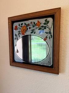lot 190 image: Framed Floral Glass Wall Mirror with Oak Frame, 11x11 Inches