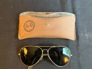 lot 196 image: Ray-Ban Bausch & Lomb Aviator Sunglasses with Case