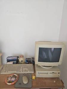 lot 228 image: Apple Macintosh Performa 475 Desktop Computer with Keyboard, Mouse, StyleWriter II Printer and Accessories