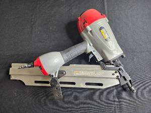 lot 246 image: Central Pneumatic 3-in-1 Framing Nailer Model 98751