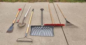 lot 293 image: Set of Lawn and Garden Tools Including Shovel, Snow Shovel, Rakes, and Broom