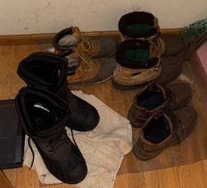 lot 319 image: Group of Mens Winter and Work Boots including Sorel