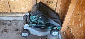 lot 334 image: Sears Tecumseh Push Lawn Mower with Grass Catcher - untested