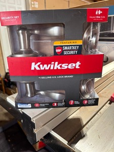 lot 16 image: Kwikset 991TNL Tustin SmartKey Single Cylinder Leverset - New In Box