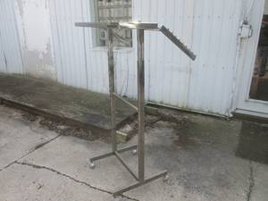 lot 113 image: (FRNT) Double Sided Clothes Rack Di...