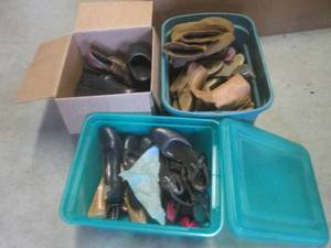 lot 117 image: (RM4) Several Pairs of Assorted Sho...