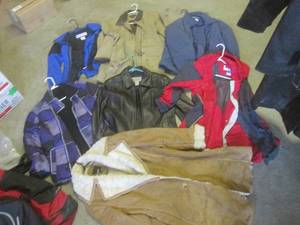 lot 122 image: (RM5) Assorted Jackets and Coats...