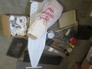 lot 137 image: (FS) Lot of Misc This and That...