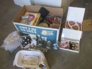 lot 152 image: (A-1) Lot of Misc See Photos...