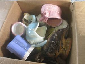 lot 174 image: (A-2) Box of Assorted Unsorted Cera...