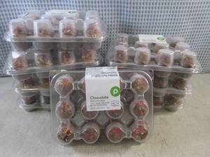 lot 197 image: (FRZ) 8 Packages of 12 Frozen Choco...