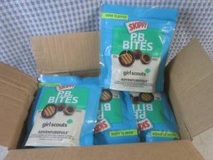 lot 222 image: (B-1) 8 Bags of Skippy P.B. Bites G...