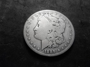 lot 42 image: 1889 CC Morgan Silver Dollar