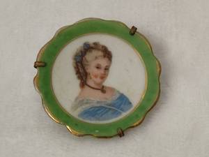 lot 56 image: Antique Limoges Miniature Porcelain Plate Brooch