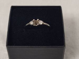 lot 58 image: 14K White Gold Diamond Ring Missing Center Stone