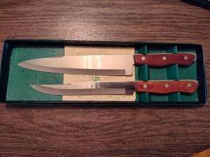 lot 99 image: Maxam Set of Two Chefs Knives